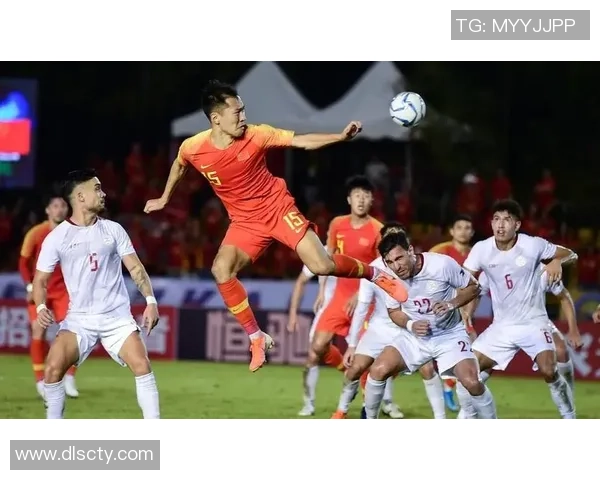 国内足球明星在国外的成长与挑战:他们如何在国际舞台上展现自我 国内足球明星在国外的成长与挑战:他们如何在国际舞台上展现自我