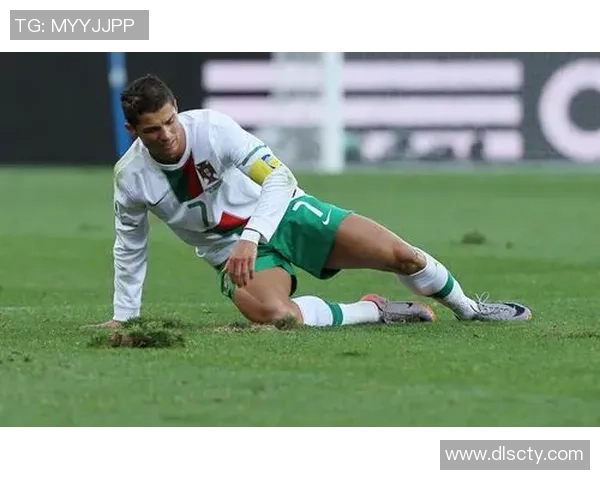 足球明星尹秀斌的传奇人生与赛场背后的故事揭秘