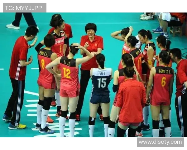 武汉排球队的灵活性揭秘：排球运动中的战术与技巧探讨